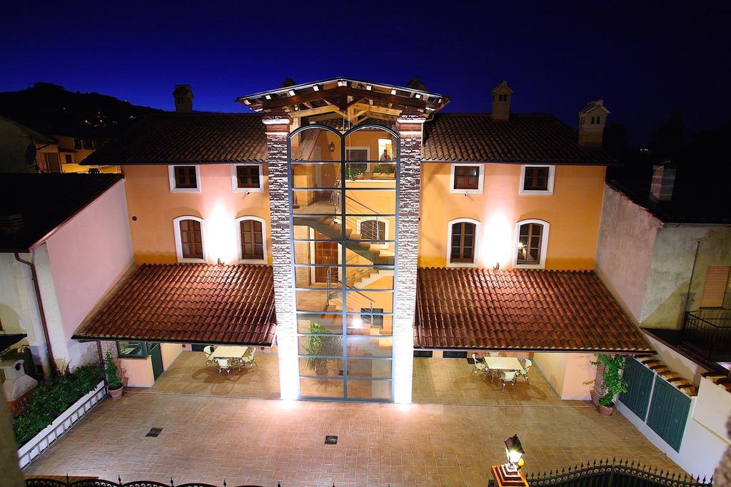 Residenze L'Uncinaia Holiday House Perugia Habitación foto